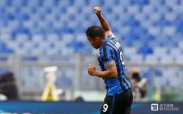 包含国际比赛日纽卡斯尔调整名单以备意甲；伤情更新环节打磨；管理层满意；控场能力受关注的词条