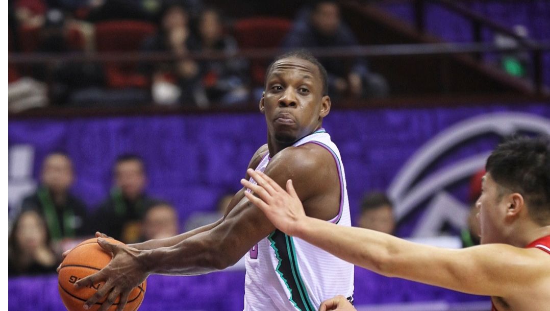 赛地聚焦——CBA常规赛加时末段热度飙升，克里夫兰骑士回应争议，赛场秩序良好，球队文化再被提及的简单介绍